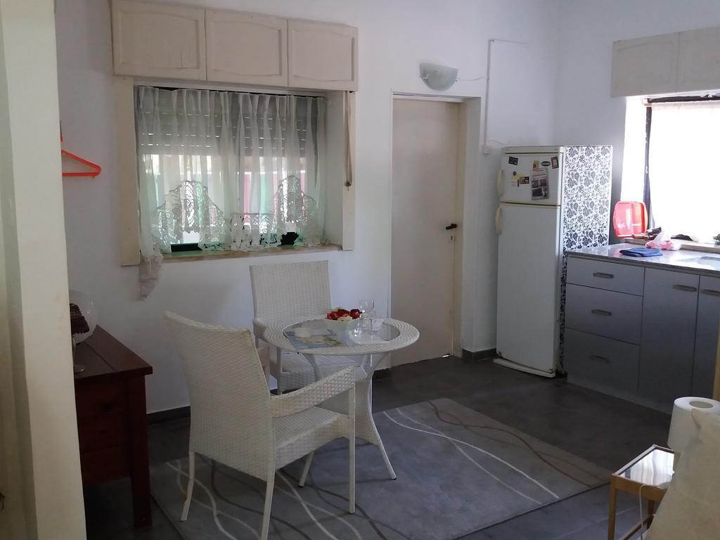 Zipi Orhan Acre Exterior foto
