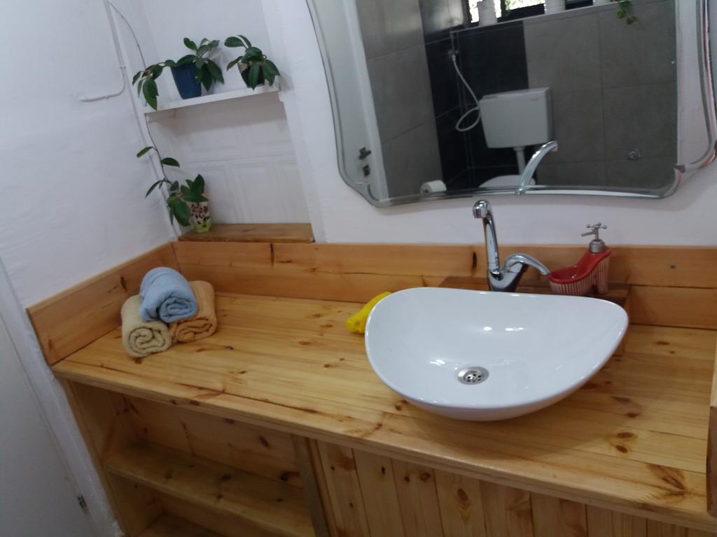 Zipi Orhan Acre Exterior foto